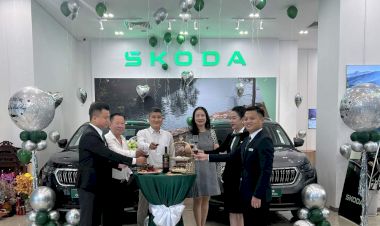 Skoda Thăng Long: Lễ bàn giao 02 xe Skoda Kodiaq về với khách hàng tại Hà Nội