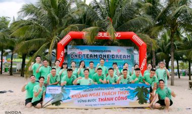 Skoda Thăng Long :  Team building 2024  One Team – One Dream
