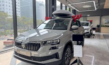 799 triệu cho giá xe Skoda Karoq SUV 5 chỗ nhập Châu Âu tháng 1/2025, có nên mua ?